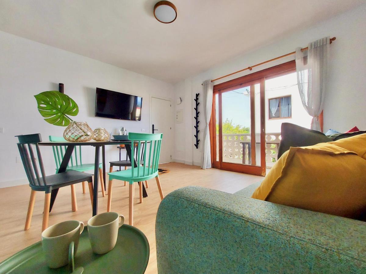 Casa Ana Con Balcon Apartment *